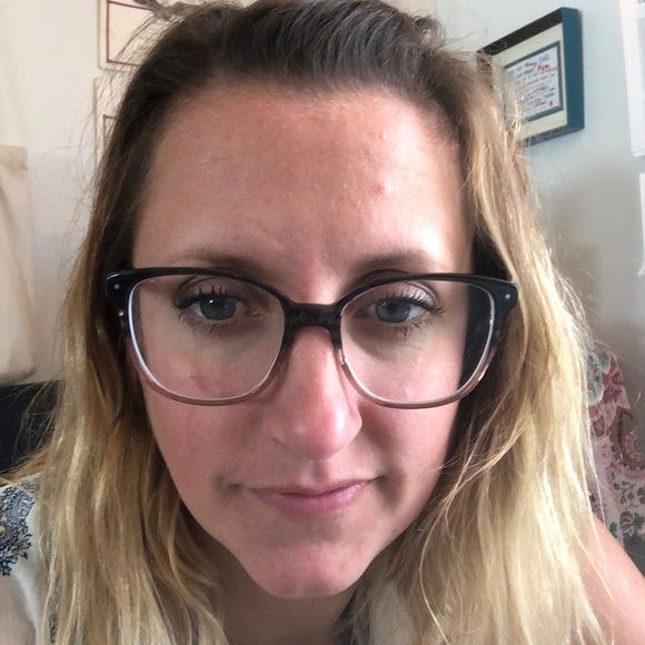 Meet your Posher, Jillian - Picture 1 of 1